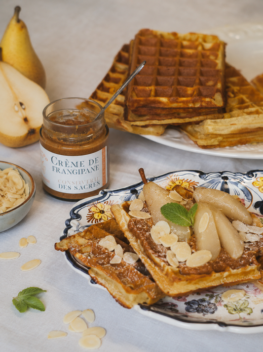 Gaufres gourmandes à la crème de Frangipane & Poires croquantes
